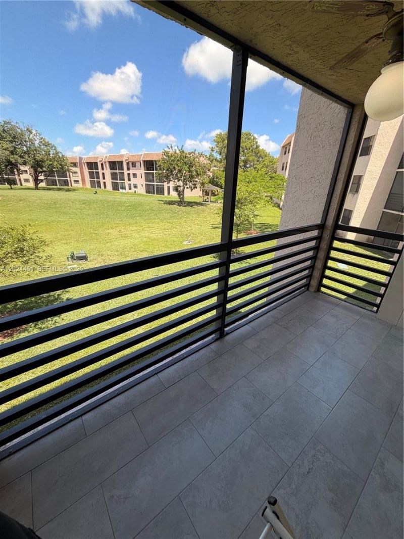 2793 NW 104th Ave , Unit 204, Sunrise, FL 33322 Photo