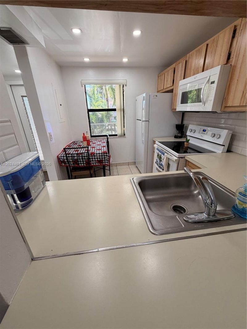 2793 NW 104th Ave , Unit 204, Sunrise, FL 33322 Photo