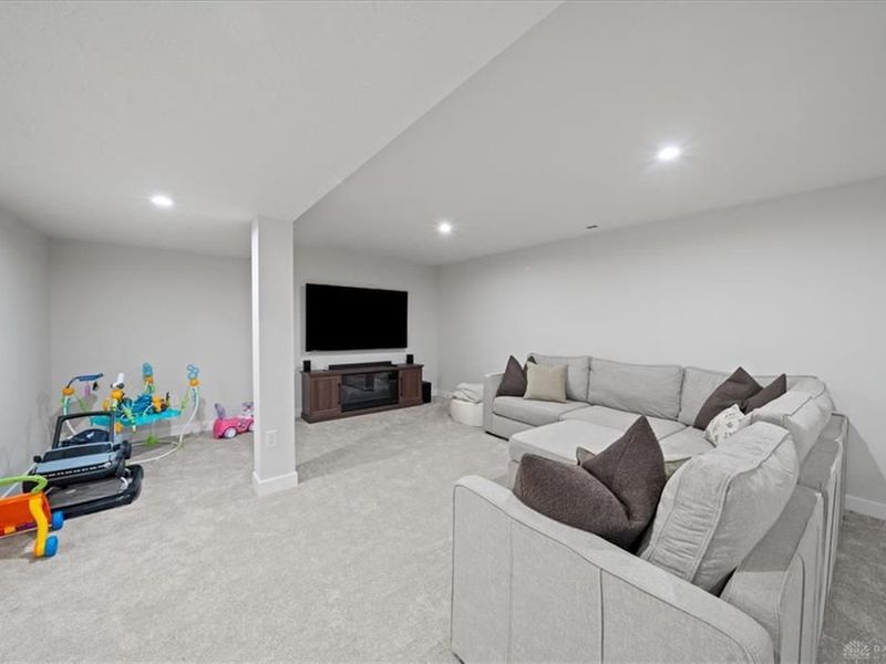 1812 Wildflower Road, Fairborn, OH 45324 Photo 26
