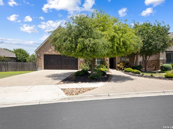 420 MISSION HILL RUN, New Braunfels, TX 78132