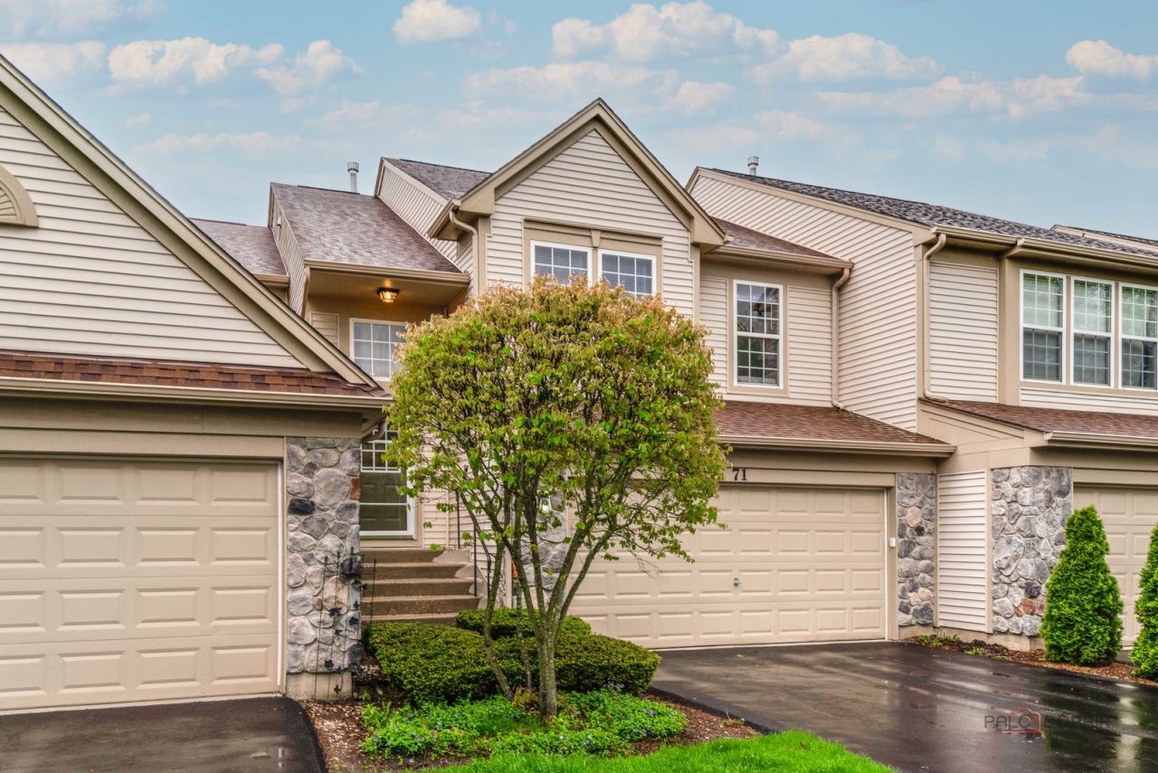 71 W Chatham Lane , Round Lake, IL 60073