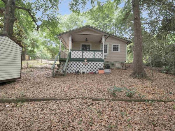 10290 W Lake Rd, Milton, FL 32583