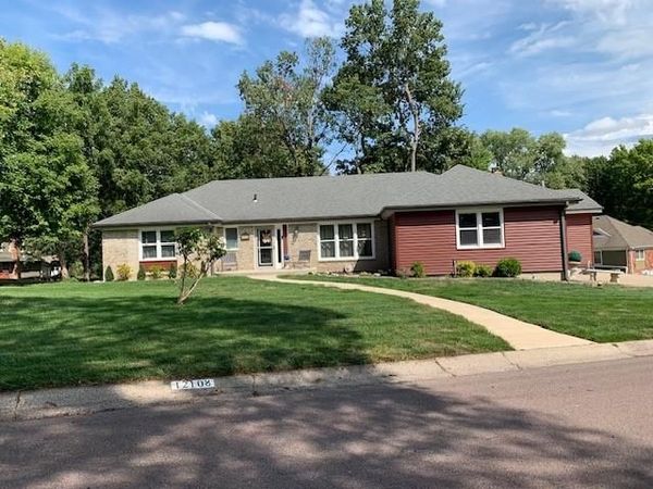 12108 OAK RIDGE Road, Independence, MO 64052