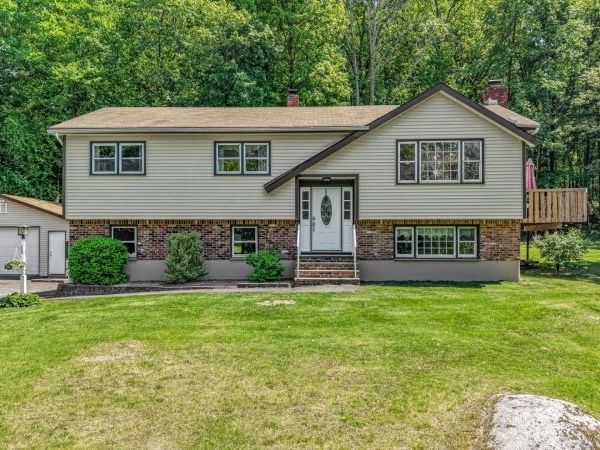 1624 County Rd 565, Vernon, NJ 07461