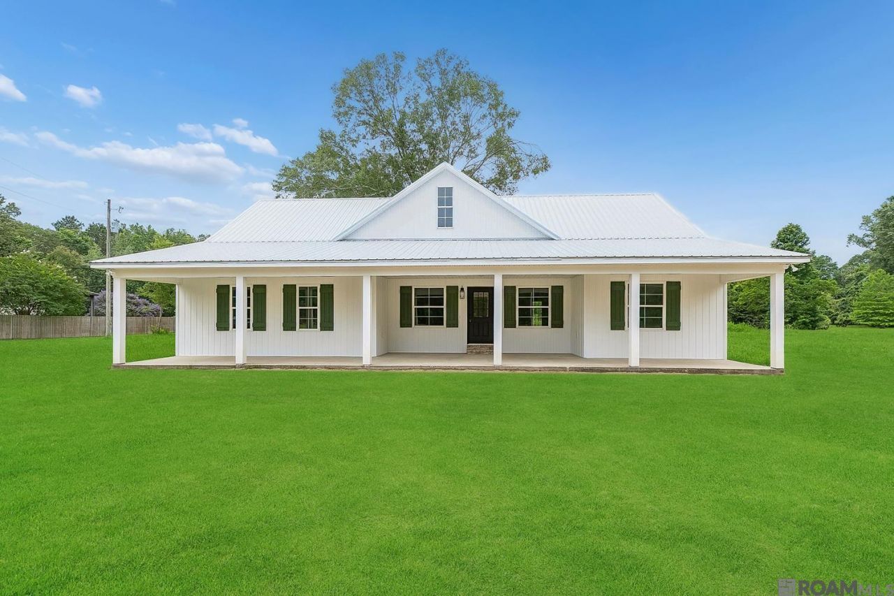 11306 Cloverleaf Dr Denham Springs, LA 