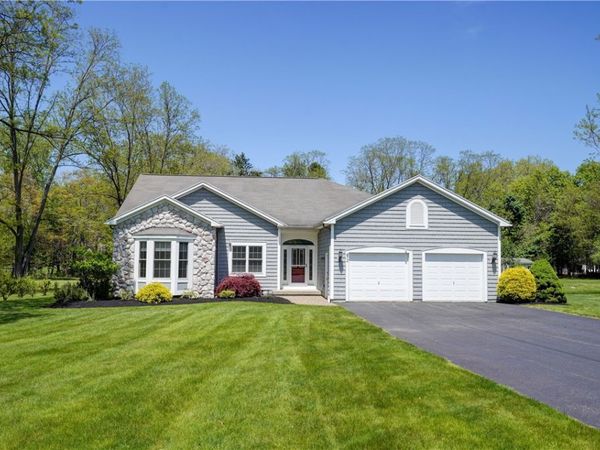 472 Vosburg Road , Webster, NY 14580