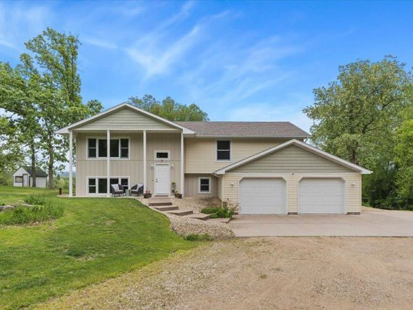 32824 361st Avenue, Lake City, MN 55041