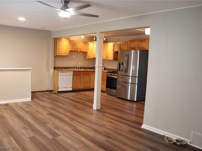 181 John Street, Bedford, OH 44146 Photo 3