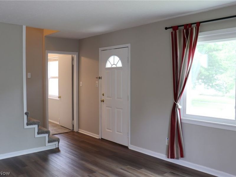 181 John Street, Bedford, OH 44146 Photo 7