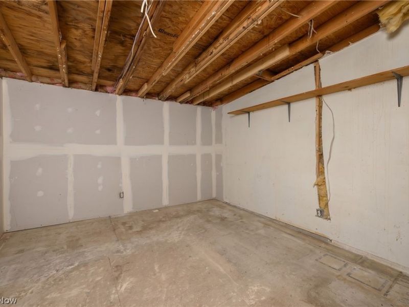 1266 E 102nd Street, Cleveland, OH 44108 Photo 10