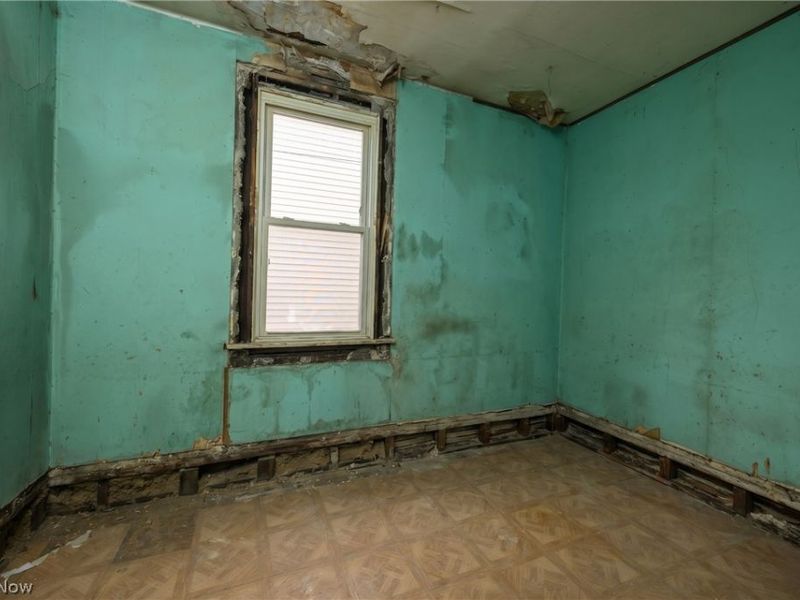 1266 E 102nd Street, Cleveland, OH 44108 Photo 11