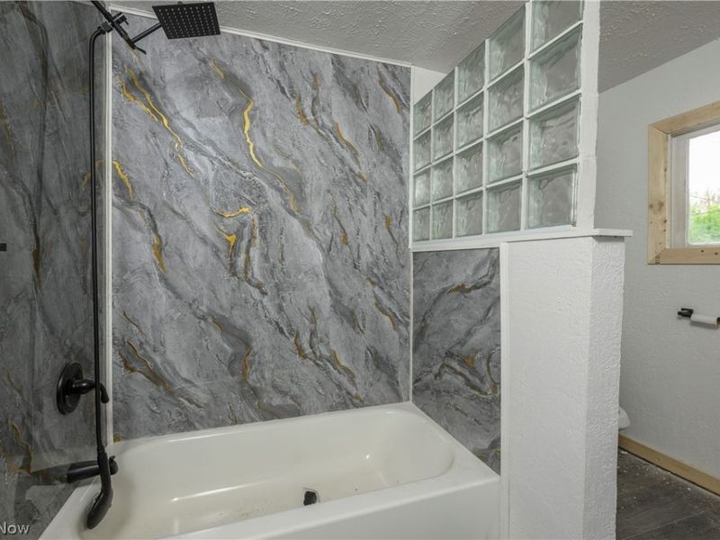 1266 E 102nd Street, Cleveland, OH 44108 Photo 6