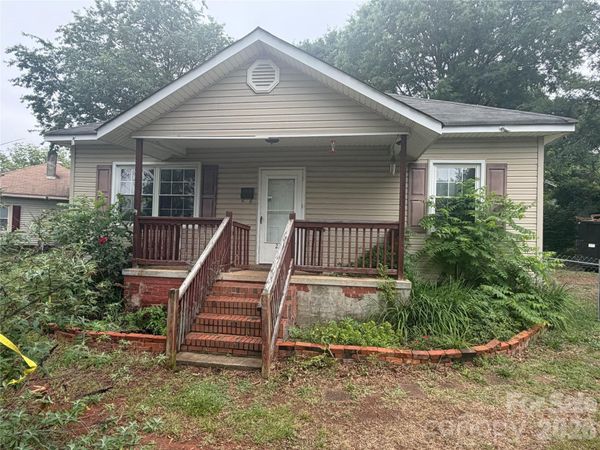 204 Madora Street , Mount Holly, NC 28120