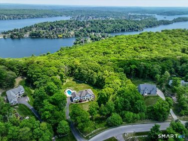 8 Rock Ridge, New Fairfield, CT 06812
