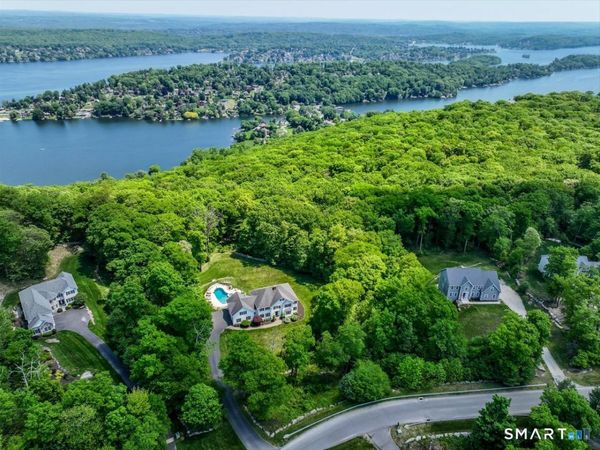 8 Rock Ridge, New Fairfield, CT 06812