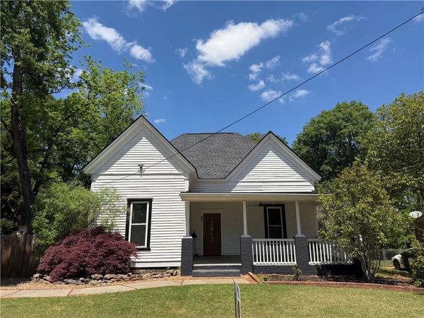 27 Carmichael Street , Mcdonough, GA 30253