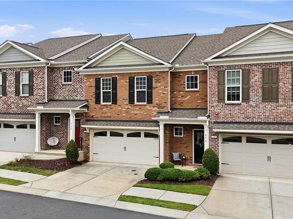 218 Ellis Lane , Woodstock, GA 30189