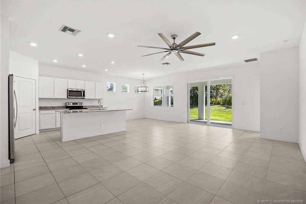 5958 SE Sky Blue Circle, Stuart, FL 34997 Photo