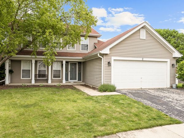 2 Buckboard Court , Bolingbrook, IL 60490
