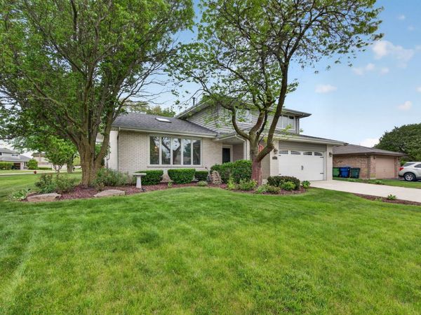 7701 Lakeview Terrace , Frankfort, IL 60423