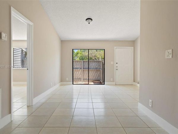 3633 NW 99th Ter, Unit 7B, Sunrise, FL 33351