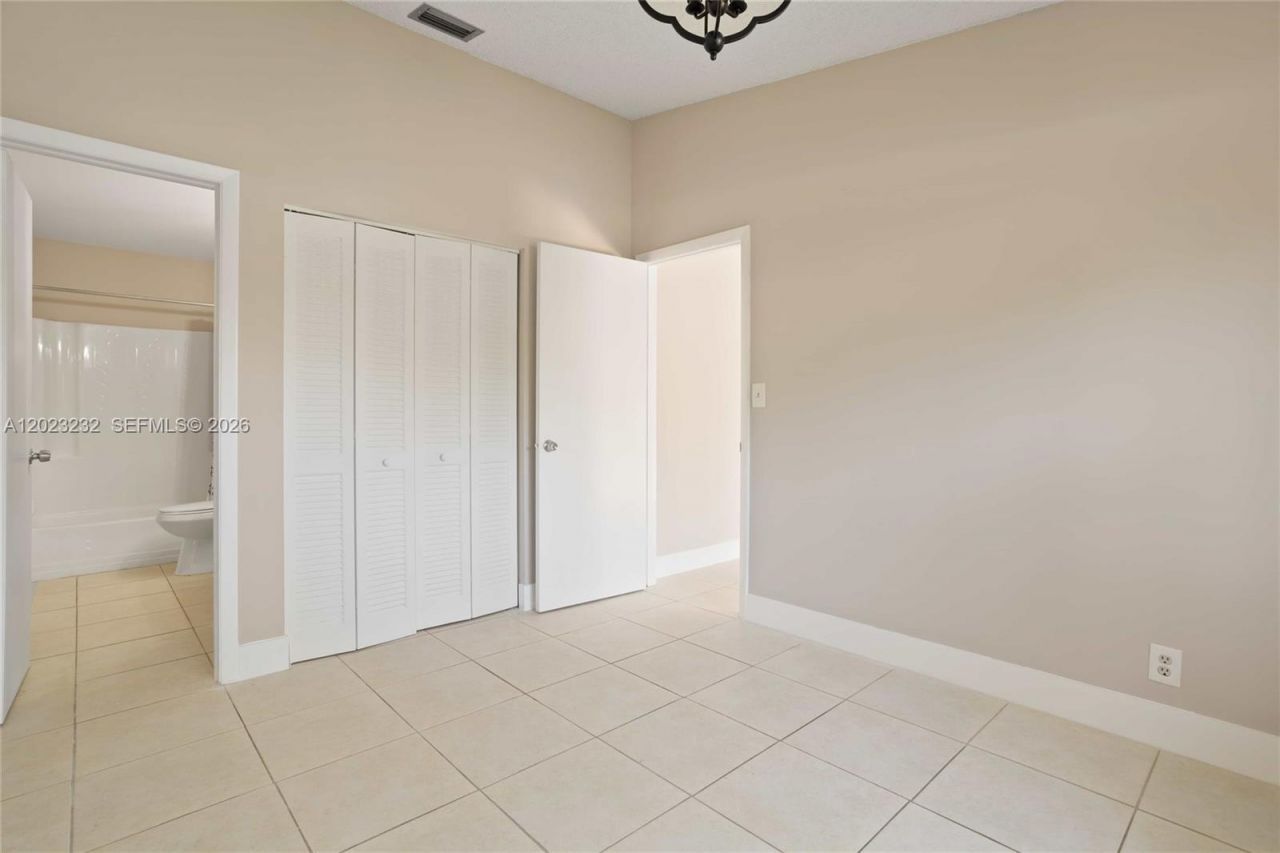 3633 NW 99th Ter, Unit 7B, Sunrise, FL 33351 Photo