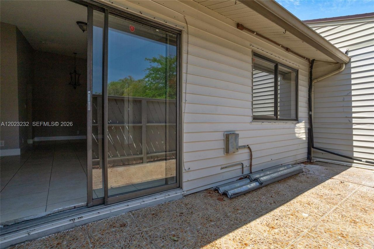 3633 NW 99th Ter, Unit 7B, Sunrise, FL 33351 Photo