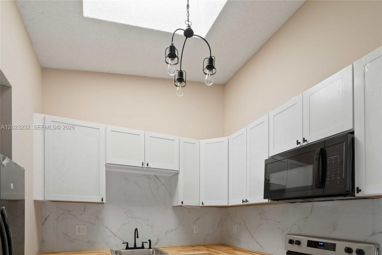 3633 NW 99th Ter, Unit 7B, Sunrise, FL 33351 Photo