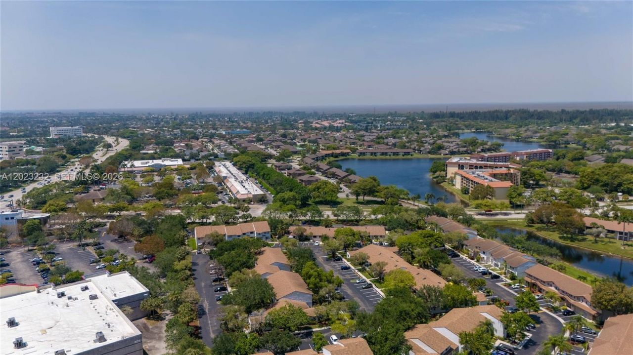 3633 NW 99th Ter, Unit 7B, Sunrise, FL 33351 Photo