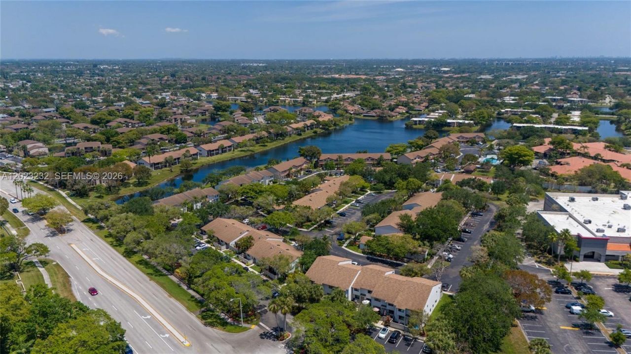 3633 NW 99th Ter, Unit 7B, Sunrise, FL 33351 Photo