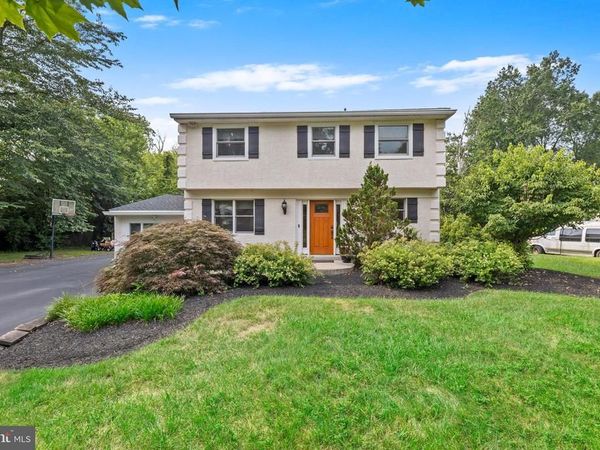 1621 CLEARVIEW AVENUE, BLUE BELL, PA 19422