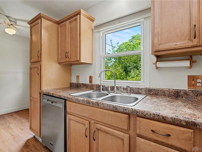 1663 Pershing Boulevard, Dayton, OH 45410 Photo 9