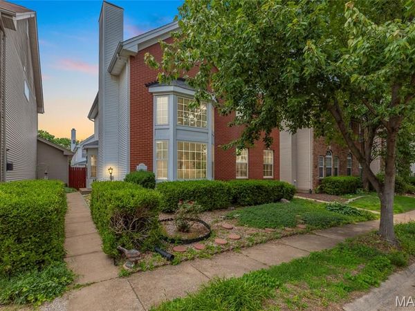 951 Morehouse Lane, University City, MO 63130