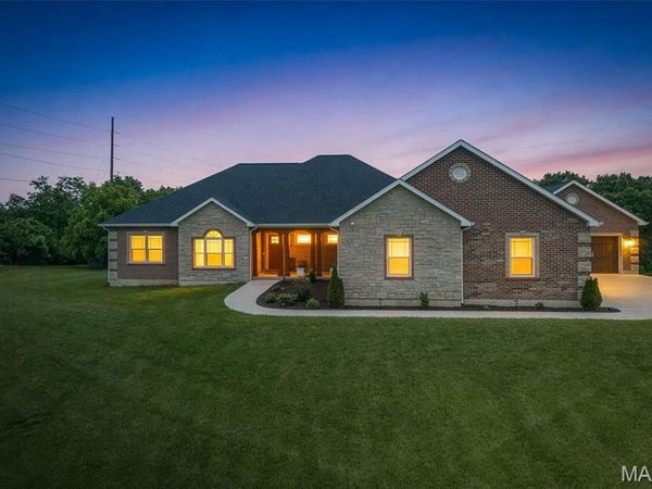 3149 Stonebridge Place, Festus, MO 63028