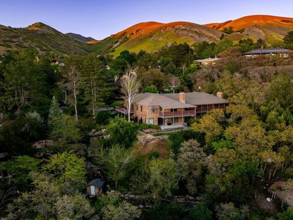 1510 E CHANDLER DR N, Salt Lake City, UT 84103