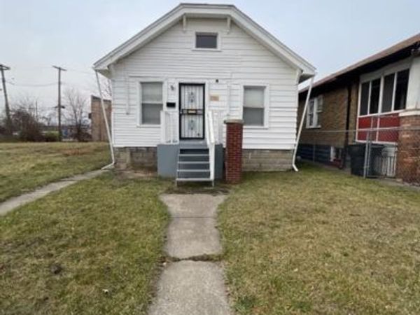 15351 Petoskey Avenue, Detroit, MI 48238