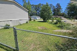 800 Columbia Dr.  photo 4