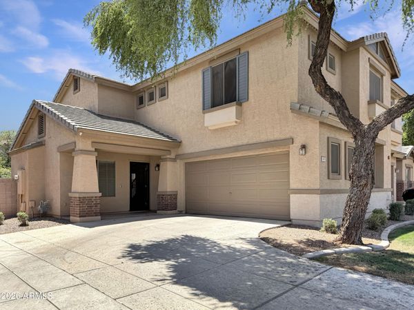 1565 E HOPKINS Road, Gilbert, AZ 85295
