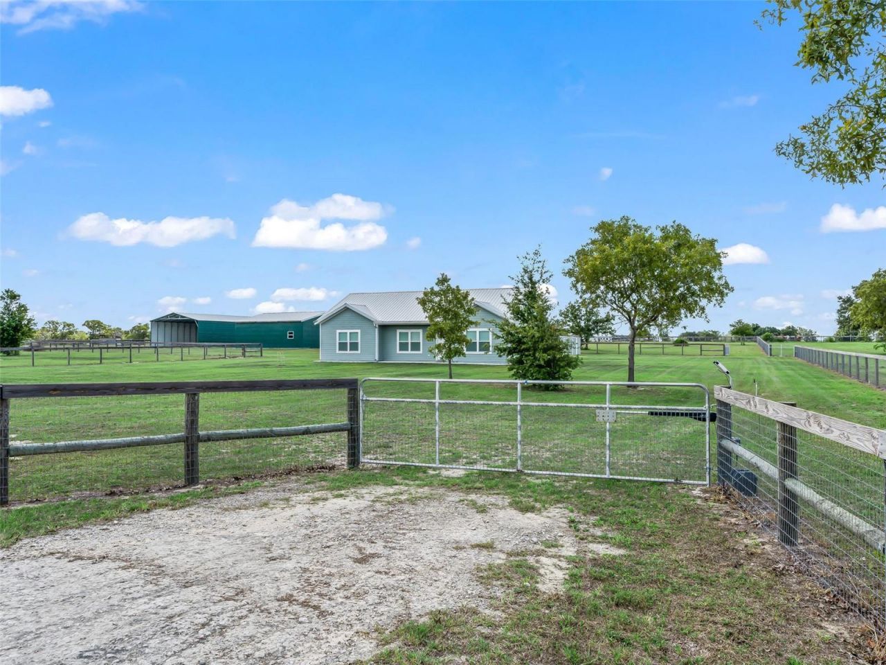 1771 SE 119th Avenue, Morriston, FL 32668 Photo
