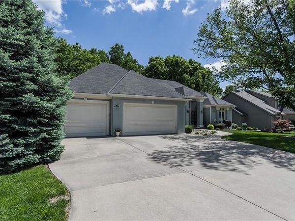 7611 Eicher Drive, Shawnee, KS 66217