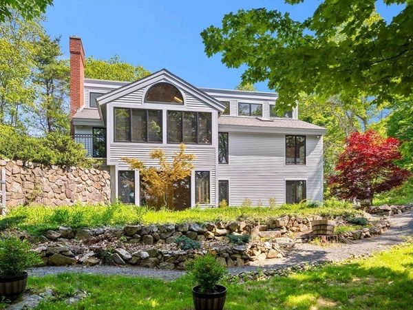 3 Whitman Pl, Beverly, MA 01915