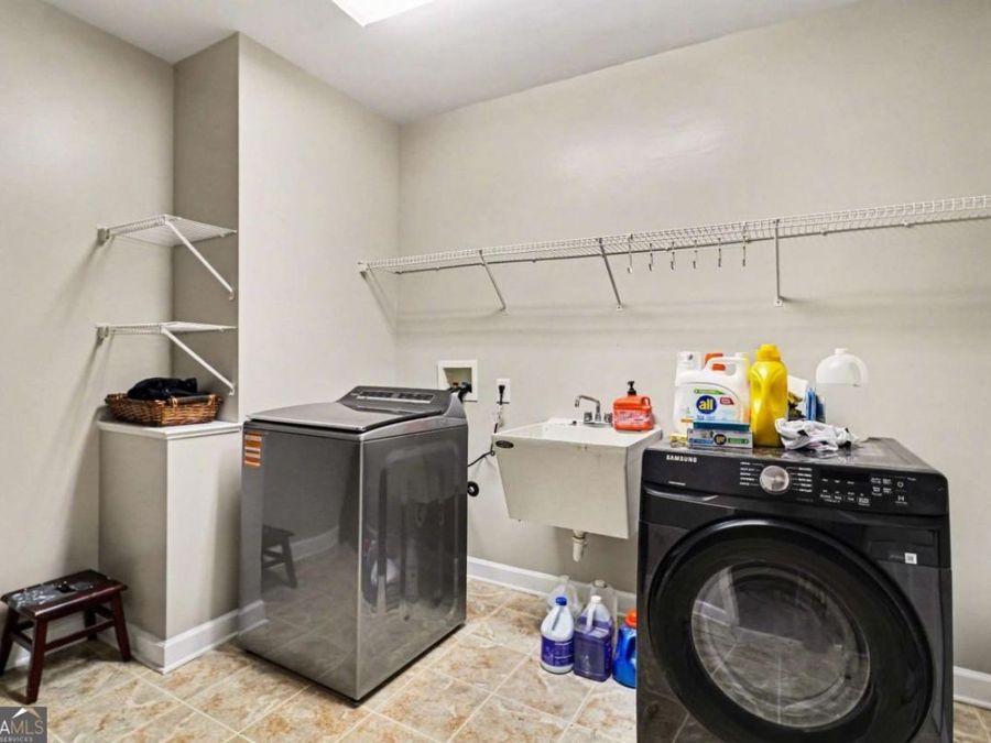 Property Image 40