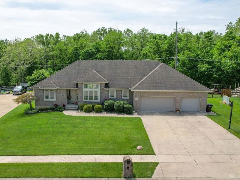 517 Trey Court, Germantown, OH 45327 Photo 2
