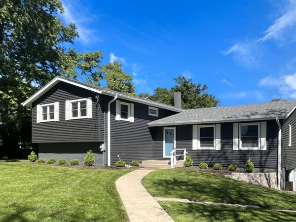 704 Plainfield Road , Downers Grove, IL 60516
