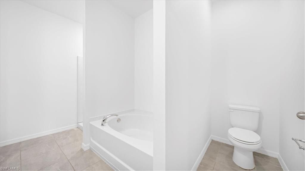 2928 NW 27th St , Cape Coral, FL 33993 Photo