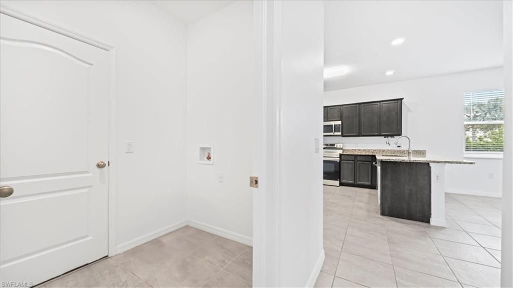 2928 NW 27th St , Cape Coral, FL 33993 Photo