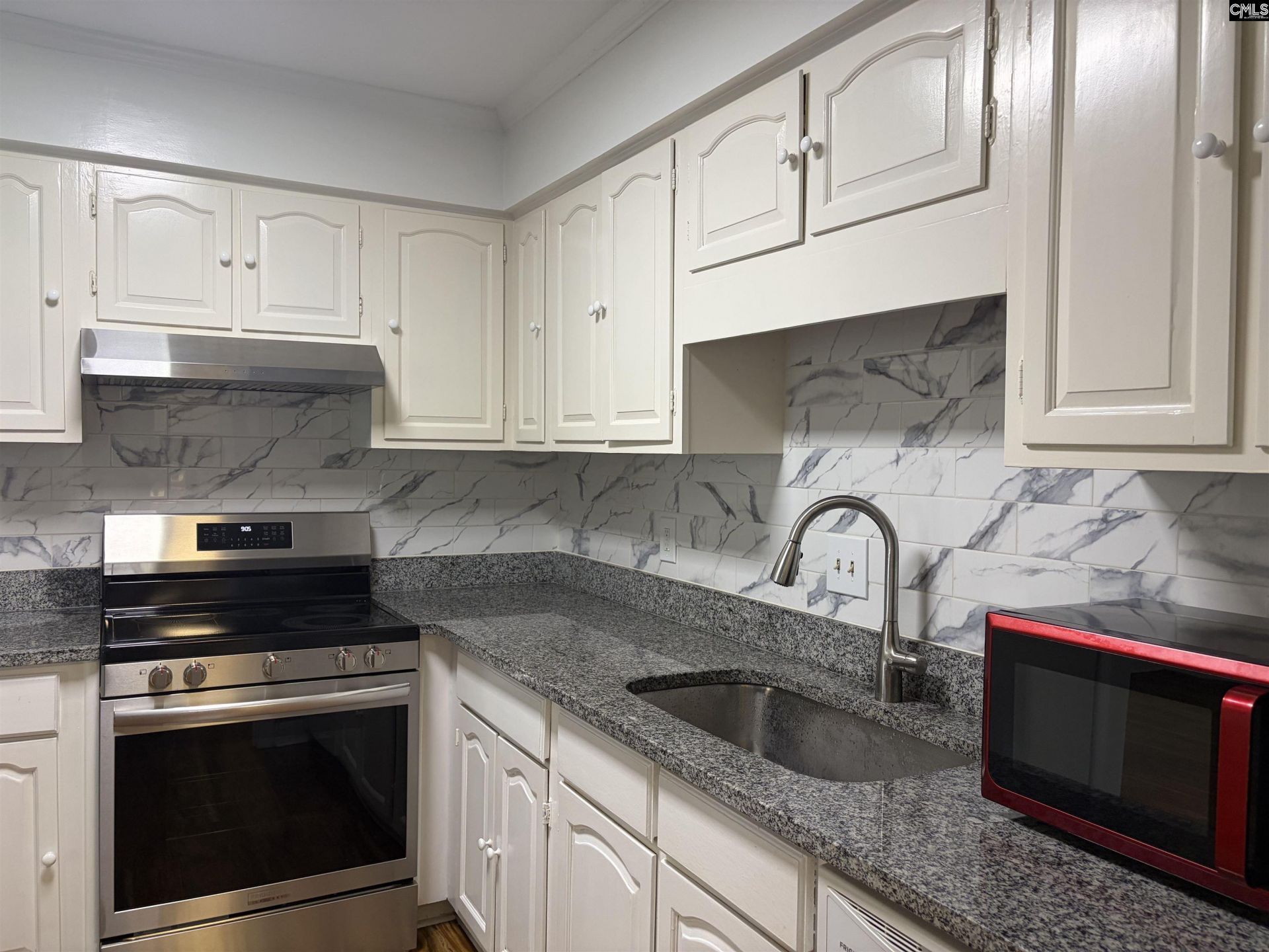 161 Jefferson Place  Photo 11