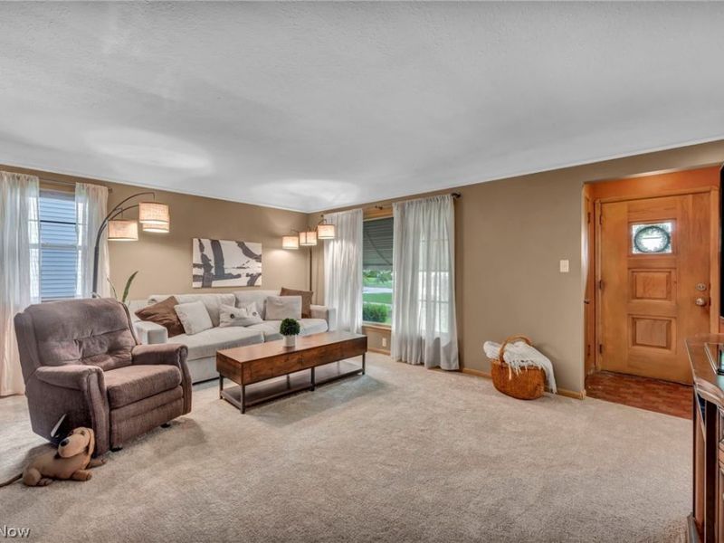 11362 Blossom Avenue, Parma Heights, OH 44130 Photo 3