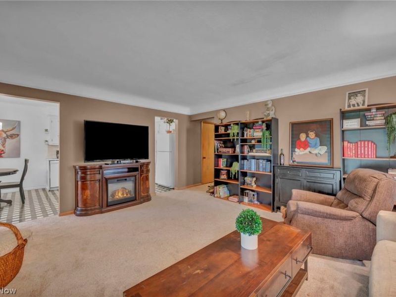 11362 Blossom Avenue, Parma Heights, OH 44130 Photo 5