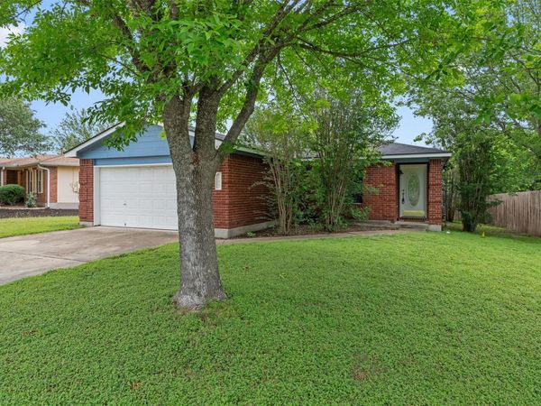 188 Spring Branch LOOP, Kyle, TX 78640